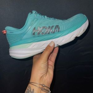 HOKA BONDI 7 - (SZ. 9.5)